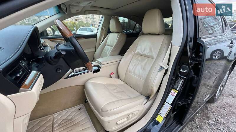 Седан Lexus ES 2013 в Киеве фото 7 Седан Lexus ES 2013 в Киеве