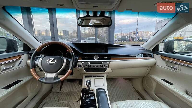 Седан Lexus ES 2013 в Киеве фото 22 Седан Lexus ES 2013 в Киеве