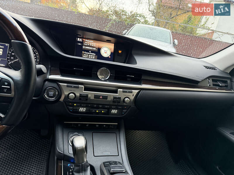 Седан Lexus ES 2017 в Львове фото 3 Седан Lexus ES 2017 в Львове