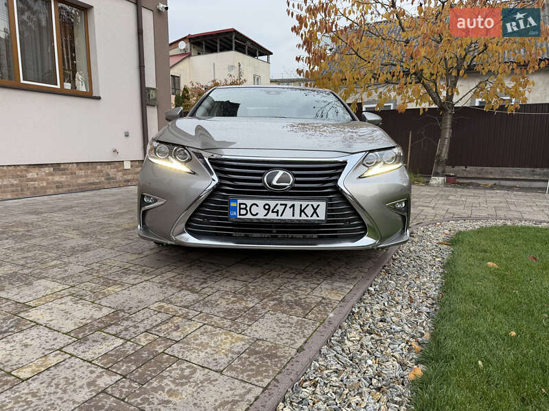 Седан Lexus ES 2017 в Львове фото 16 Седан Lexus ES 2017 в Львове