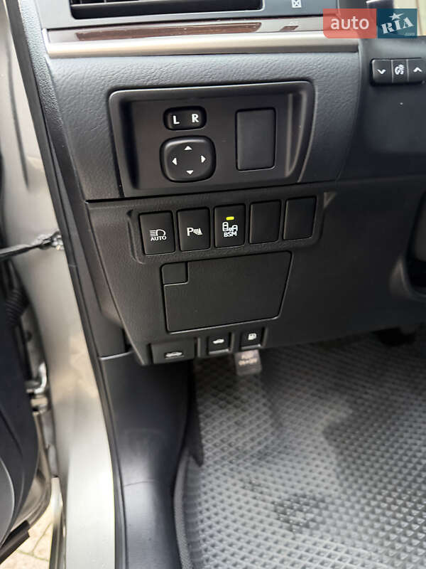 Седан Lexus ES 2017 в Львове фото 25 Седан Lexus ES 2017 в Львове