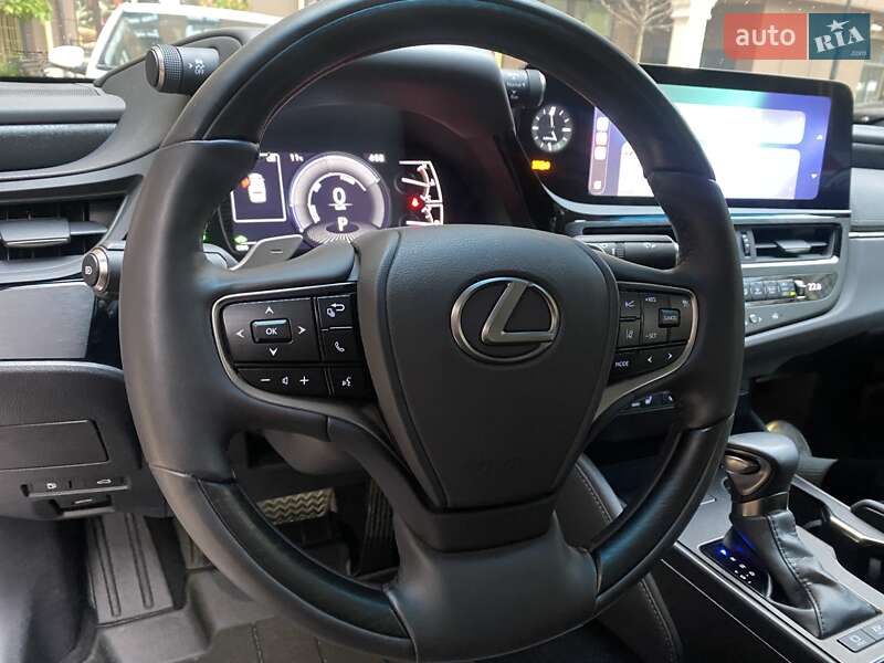 Седан Lexus ES 2022 в Києві