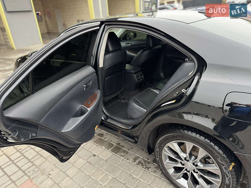 Седан Lexus ES 2011 в Вінниці