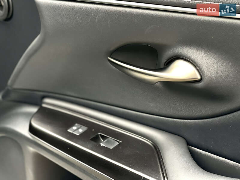 Седан Lexus ES 2020 в Киеве