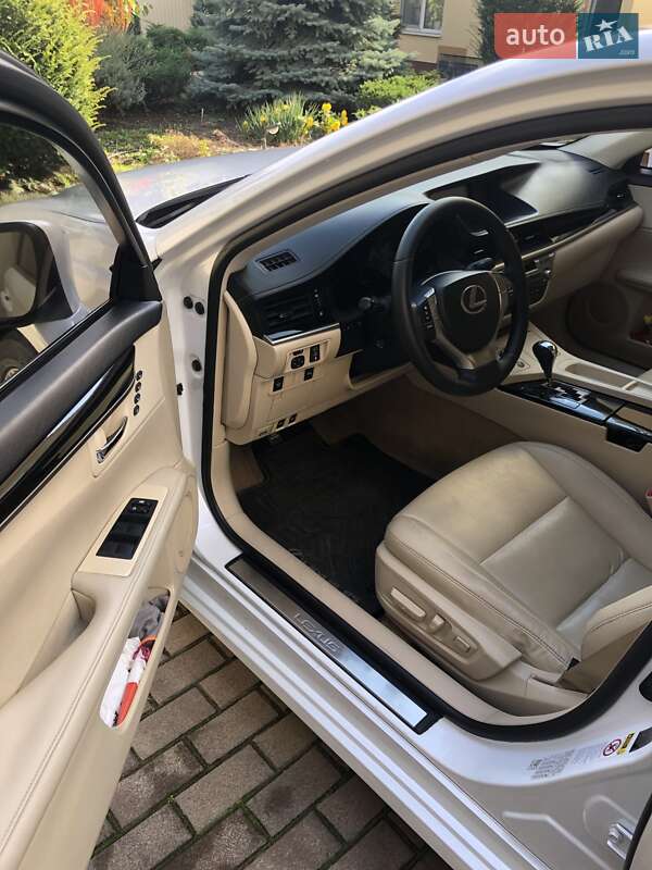 Седан Lexus ES 2013 в Одессе фото 10 Седан Lexus ES 2013 в Одессе