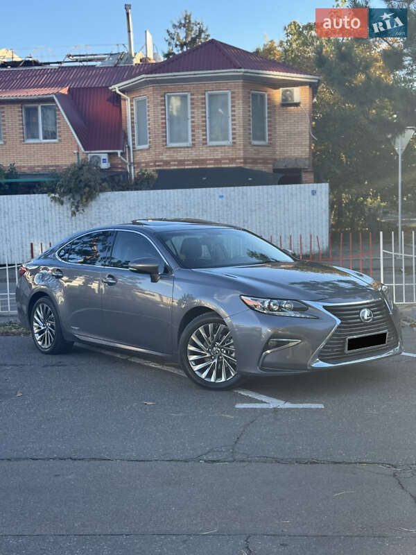 Седан Lexus ES 2014 в Добровеличковке