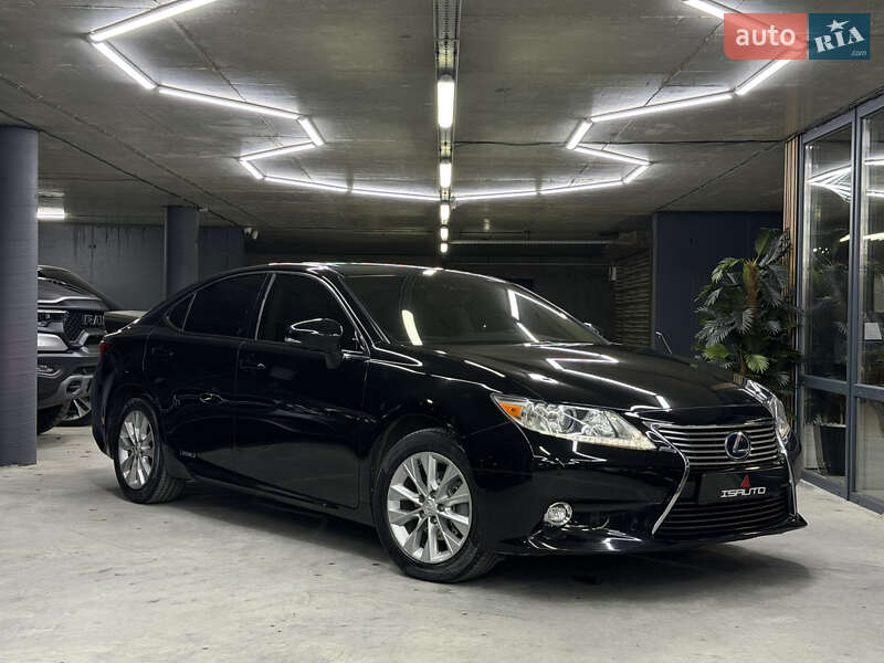 Седан Lexus ES 2015 в Одессе фото 2 Седан Lexus ES 2015 в Одессе