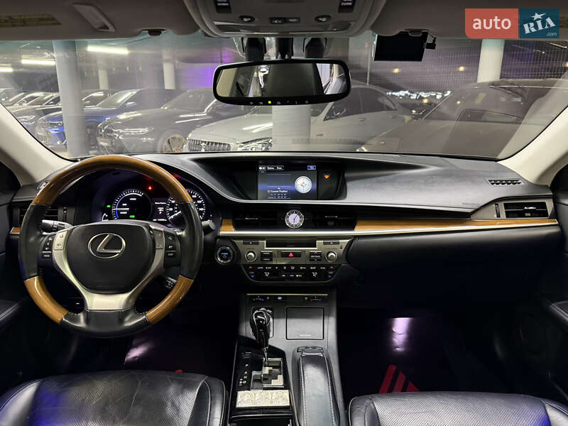 Седан Lexus ES 2015 в Одессе фото 26 Седан Lexus ES 2015 в Одессе