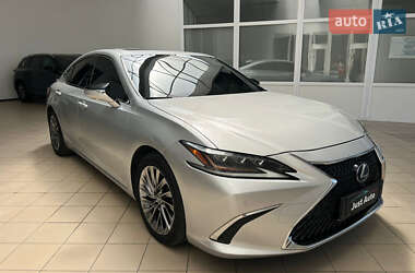 Седан Lexus ES 2019 в Миколаєві