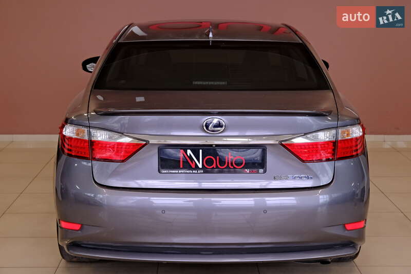 Седан Lexus ES 2014 в Одессе