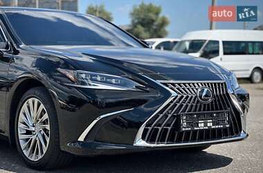 Седан Lexus ES 2024 в Києві