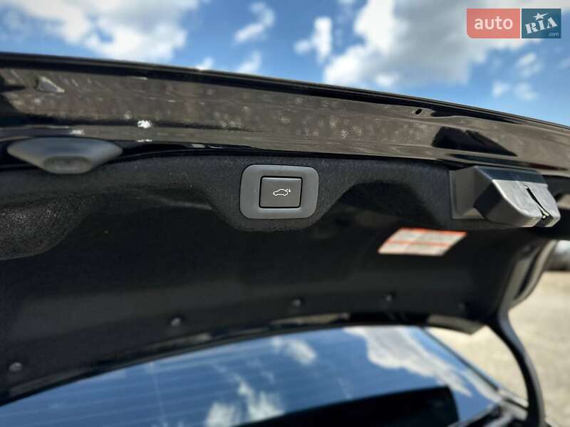 Седан Lexus ES 2024 в Киеве фото 31 Седан Lexus ES 2024 в Киеве