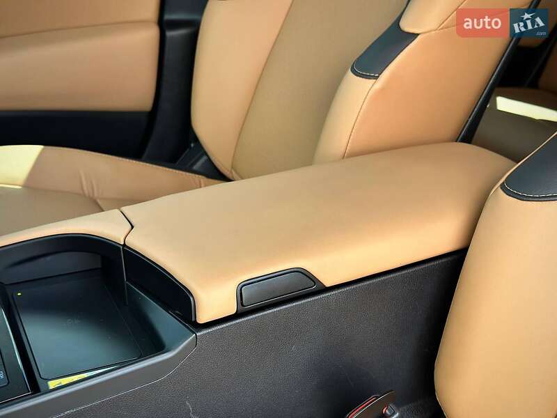 Седан Lexus ES 2024 в Киеве фото 42 Седан Lexus ES 2024 в Киеве