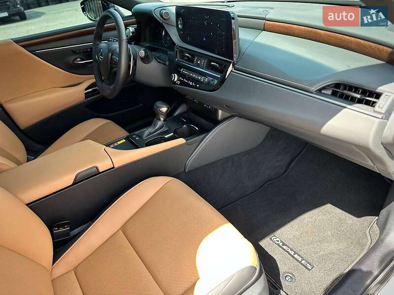 Седан Lexus ES 2024 в Киеве фото 59 Седан Lexus ES 2024 в Киеве
