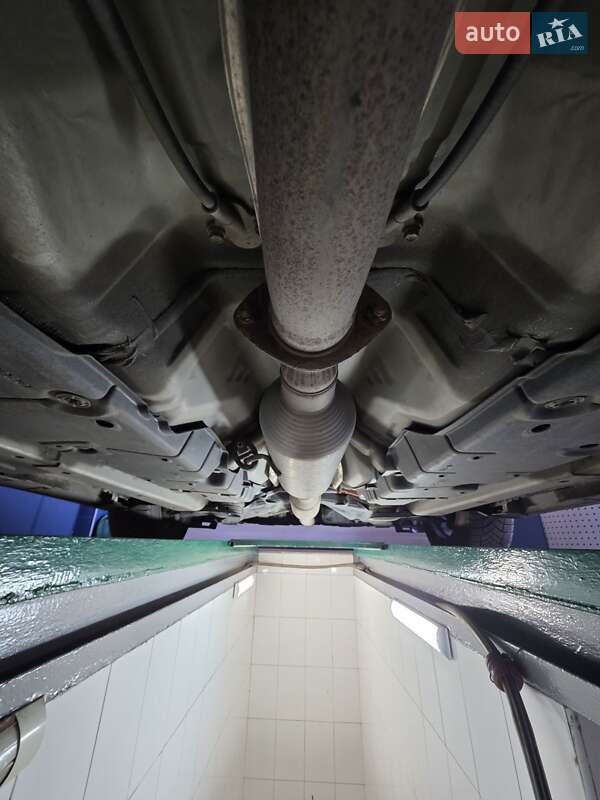 Седан Lexus ES 2014 в Бердичеве