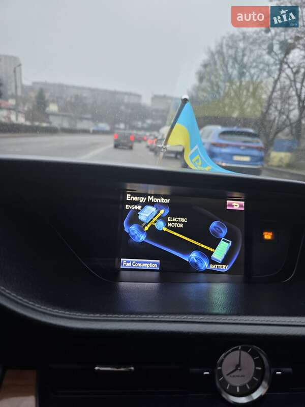 Седан Lexus ES 2014 в Бердичеве