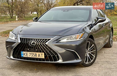 Седан Lexus ES 2022 в Каменском