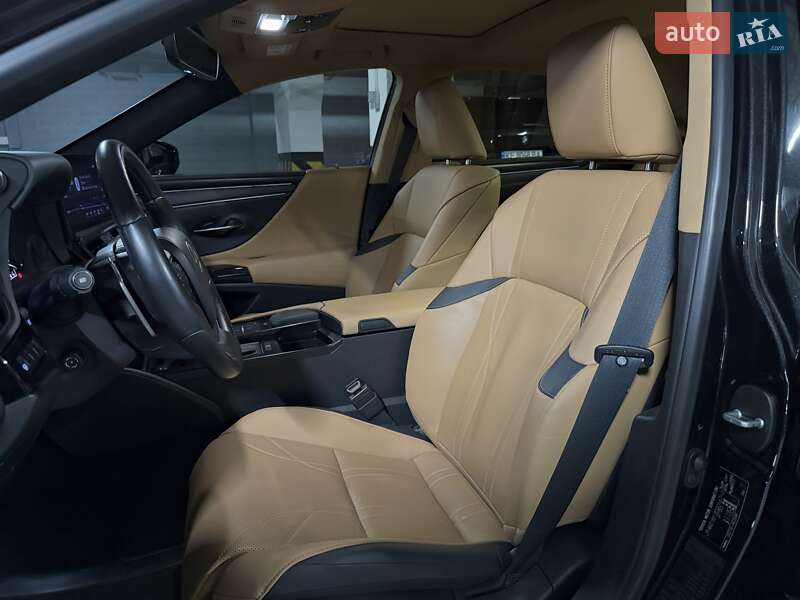 Седан Lexus ES 2022 в Днепре