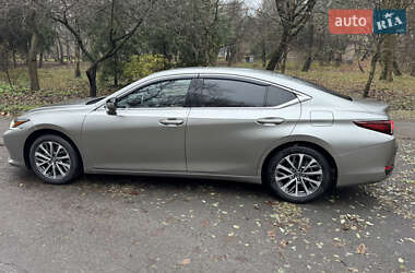 Седан Lexus ES 2022 в Киеве