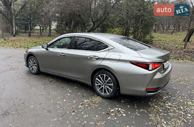 Седан Lexus ES 2022 в Києві