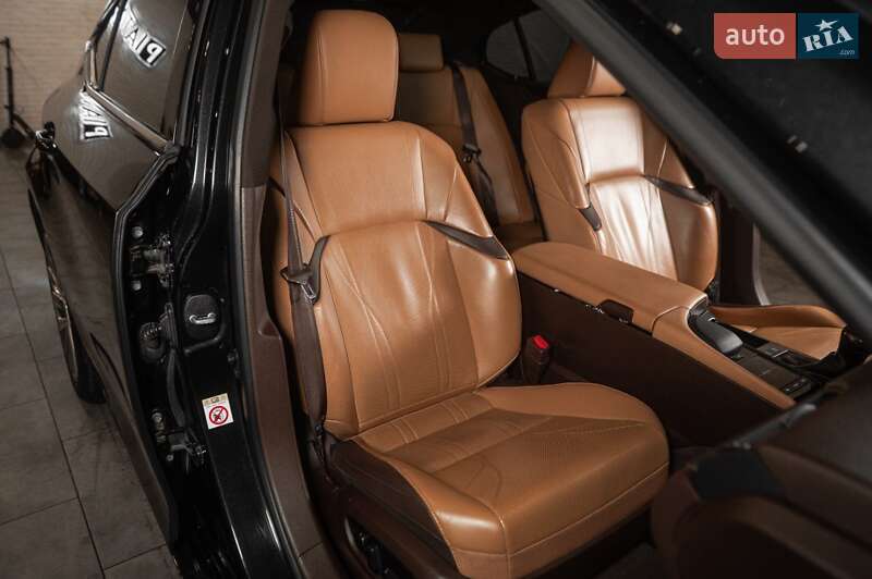 Седан Lexus ES 2019 в Одессе