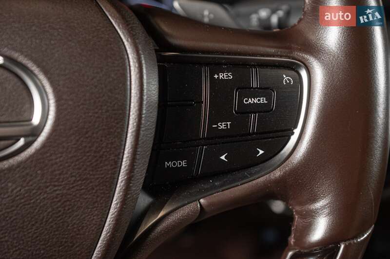 Седан Lexus ES 2019 в Одессе