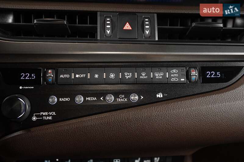 Седан Lexus ES 2019 в Одессе