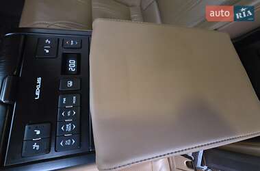 Седан Lexus ES 2018 в Ровно