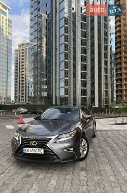 Седан Lexus ES 2013 в Києві фото Седан Lexus ES 2013 в Києві