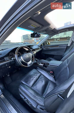Седан Lexus ES 2013 в Киеве