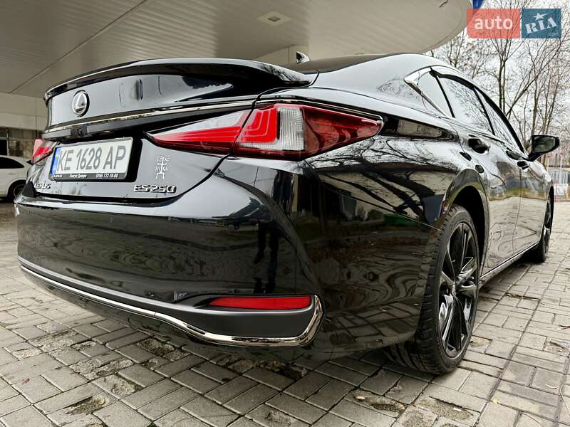 Седан Lexus ES 2023 в Днепре