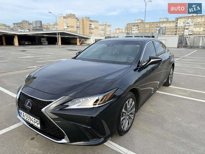 Седан Lexus ES 2022 в Киеве