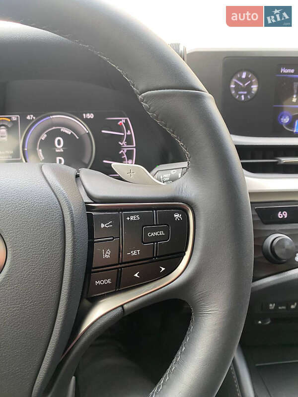 Седан Lexus ES 2019 в Києві