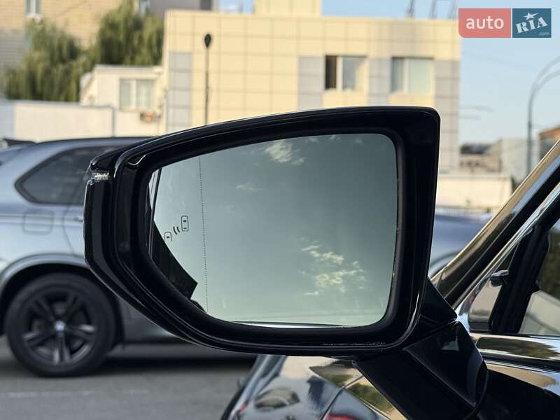 Седан Lexus ES 2023 в Києві