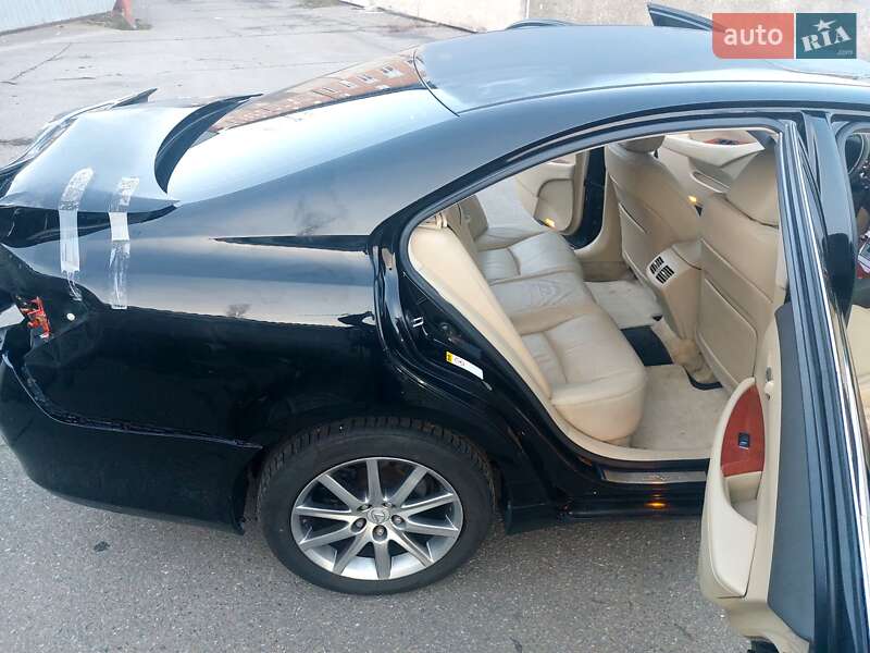 Седан Lexus ES 2008 в Виннице