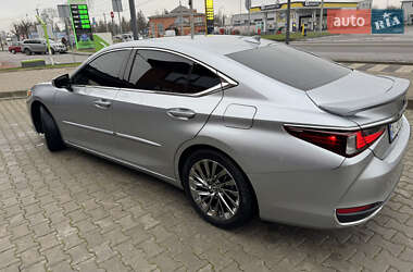 Седан Lexus ES 2023 в Белой Церкви
