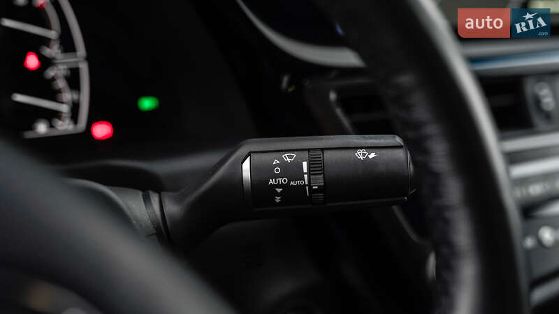 Седан Lexus ES 2023 в Львові фото 23 Седан Lexus ES 2023 в Львові