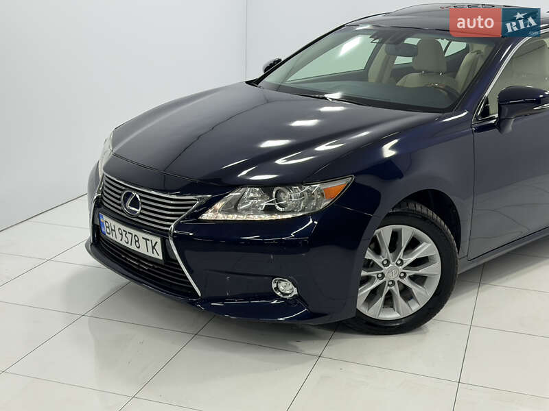 Седан Lexus ES 2015 в Одессе