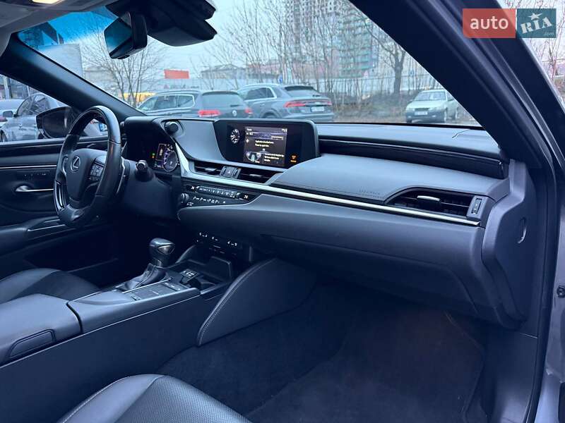 Седан Lexus ES 2020 в Днепре