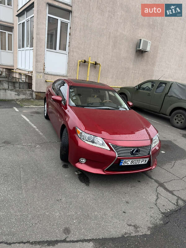 Седан Lexus ES 2013 в Софиевской Борщаговке