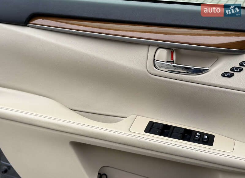 Седан Lexus ES 2014 в Ивано-Франковске фото 11 Седан Lexus ES 2014 в Ивано-Франковске