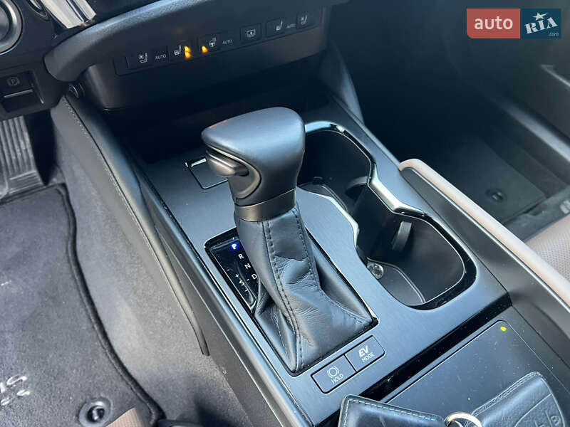 Седан Lexus ES 2024 в Києві фото 30 Седан Lexus ES 2024 в Києві