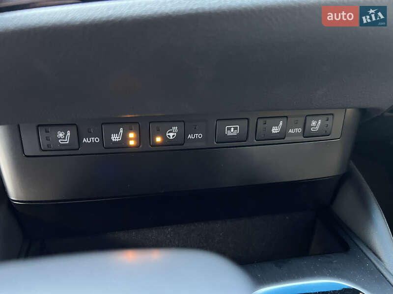 Седан Lexus ES 2024 в Києві фото 33 Седан Lexus ES 2024 в Києві