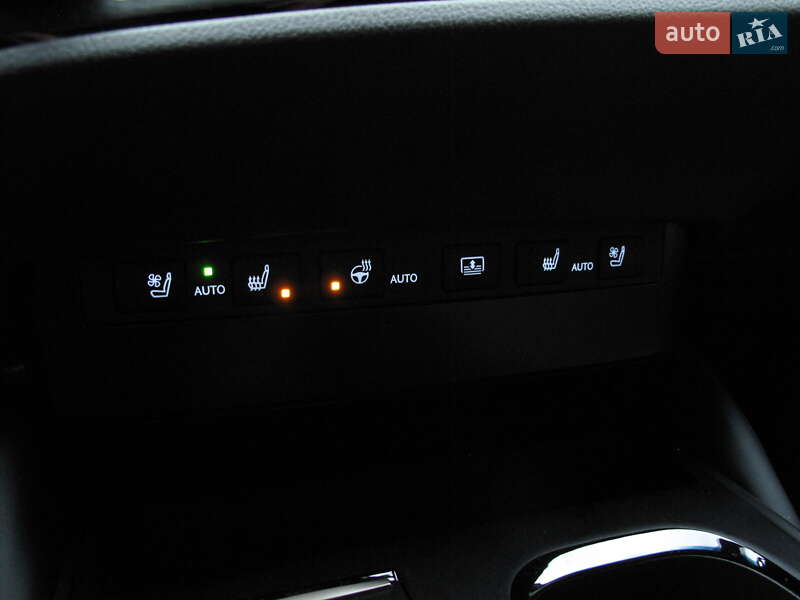 Седан Lexus ES 2024 в Києві фото 67 Седан Lexus ES 2024 в Києві