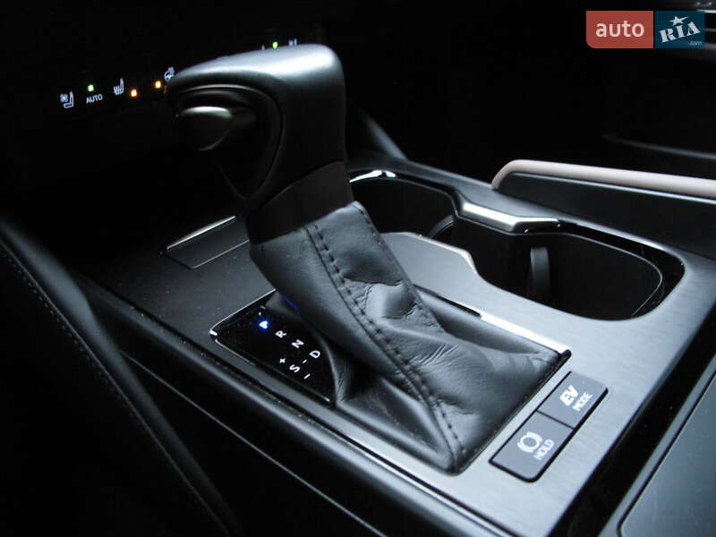 Седан Lexus ES 2024 в Києві фото 71 Седан Lexus ES 2024 в Києві