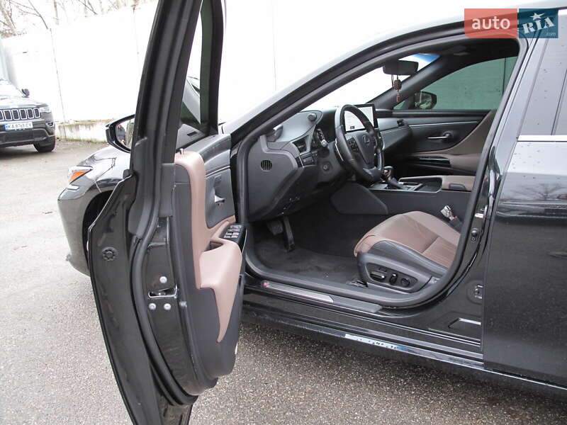 Седан Lexus ES 2024 в Києві фото 95 Седан Lexus ES 2024 в Києві