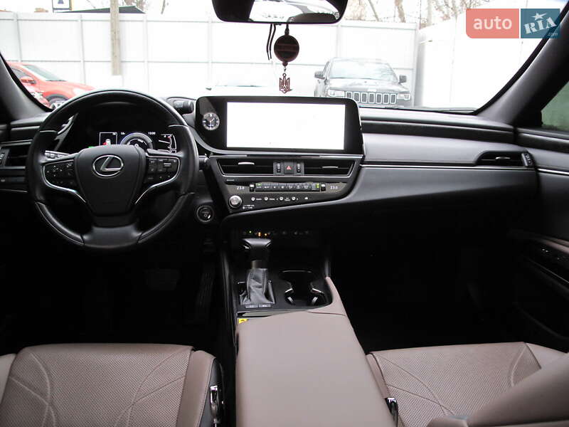 Седан Lexus ES 2024 в Києві фото 116 Седан Lexus ES 2024 в Києві