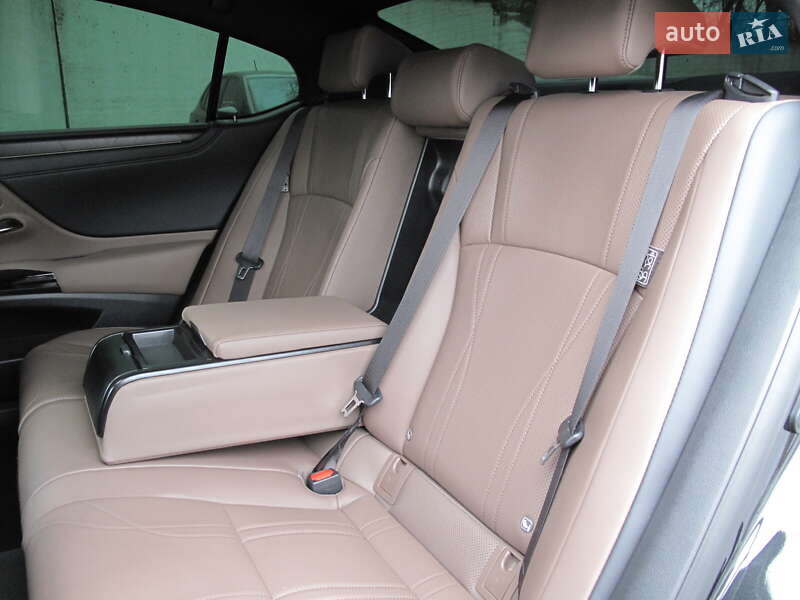 Седан Lexus ES 2024 в Києві фото 123 Седан Lexus ES 2024 в Києві