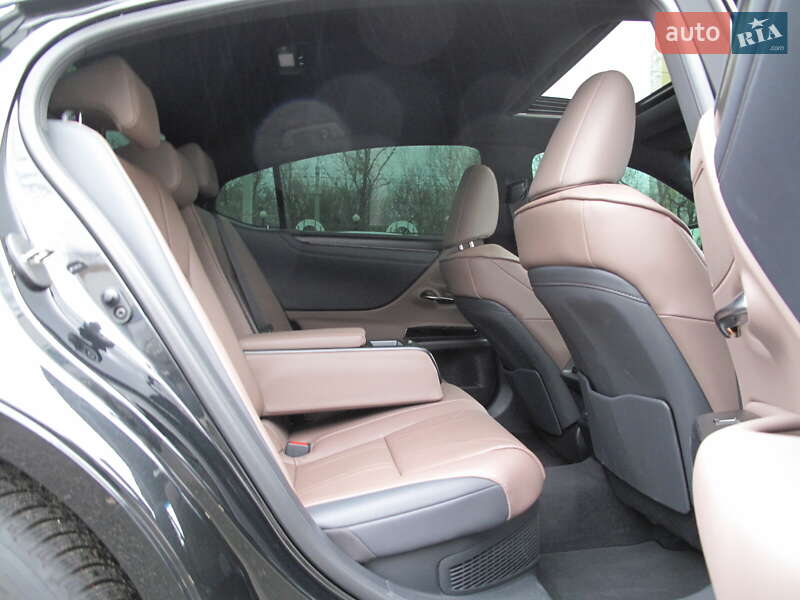 Седан Lexus ES 2024 в Києві фото 152 Седан Lexus ES 2024 в Києві