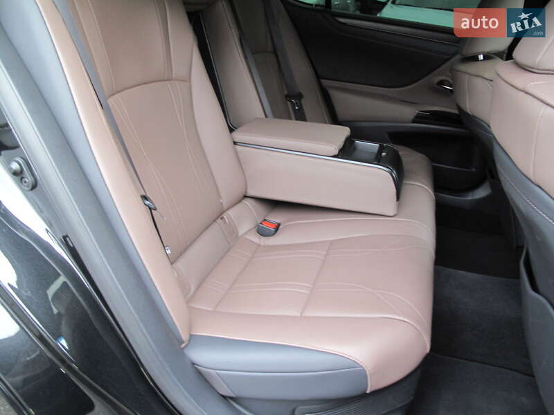 Седан Lexus ES 2024 в Києві фото 153 Седан Lexus ES 2024 в Києві